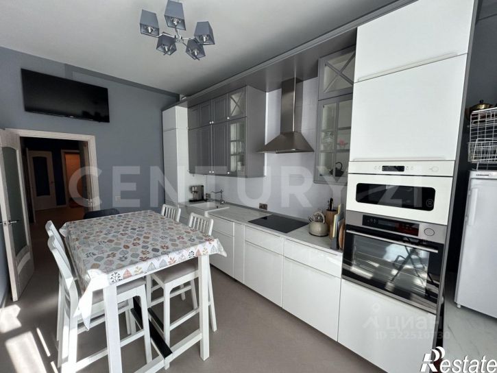 2-комн квартира улица Даяна Мурзина, 13,  д. 13