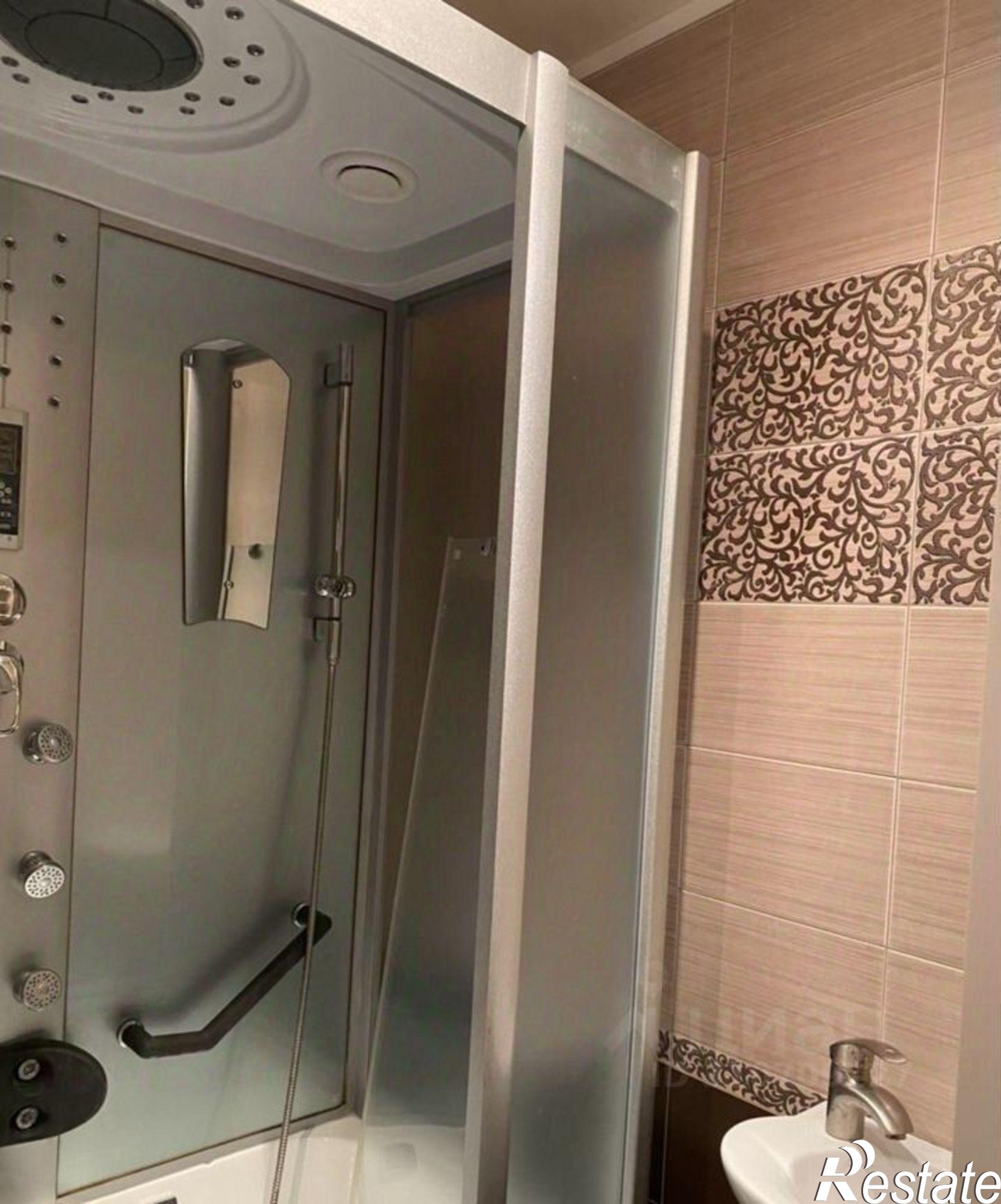 Сдать квартиру за 29 000 рублей на проспект Октября, 152/1