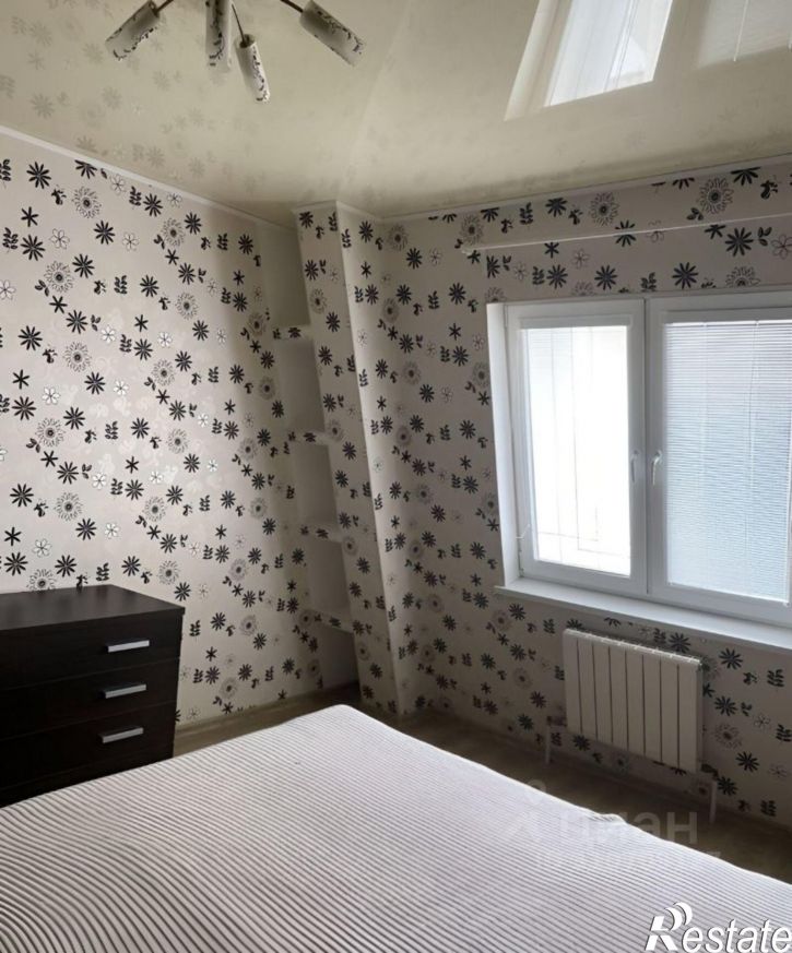 2-комн квартира проспект Октября, 152/1,  д. 152/1