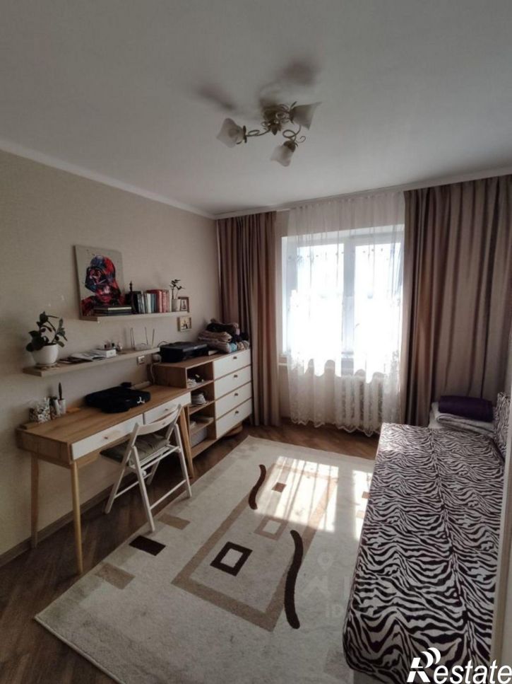 3-комн квартира ул Ахметова, 275/1,  д. 275/1