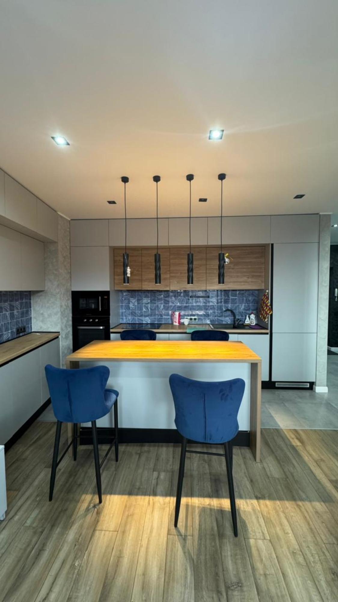 Сдать квартиру за 45 000 рублей на Аксакова ул, 81/1