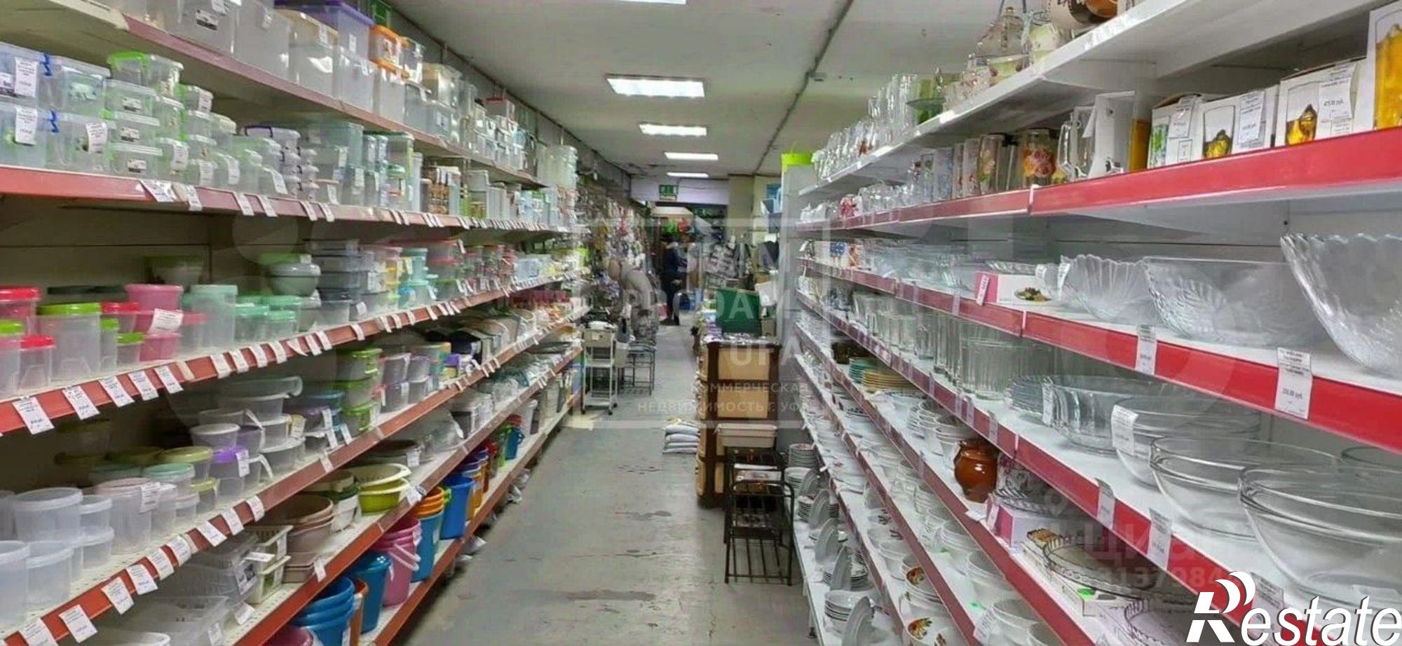 Купить торговое помещение за 20 000 200 рублей на проспект Октября, 37