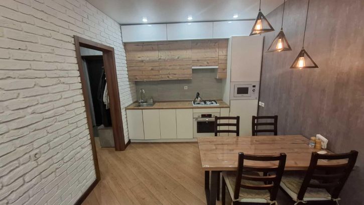 2-комн квартира Артезианская, 20