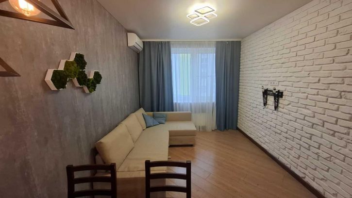 2-комн квартира Артезианская, 20