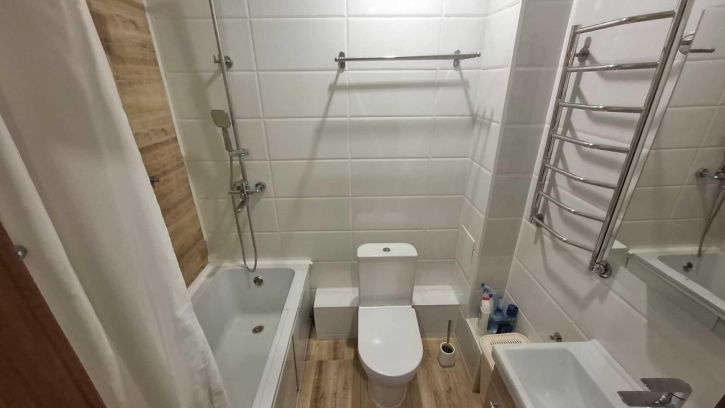 2-комн квартира Артезианская, 20