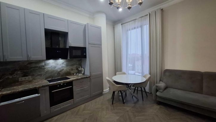 2-комн квартира Цюрупы ул, 30