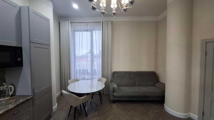 2-комн квартира Цюрупы ул, 30