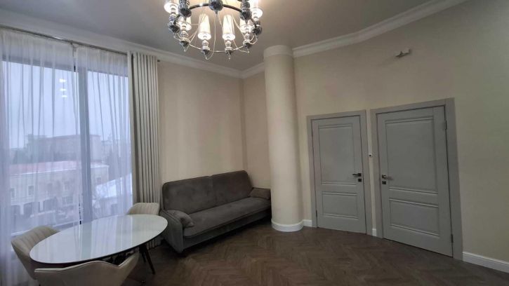 2-комн квартира Цюрупы ул, 30