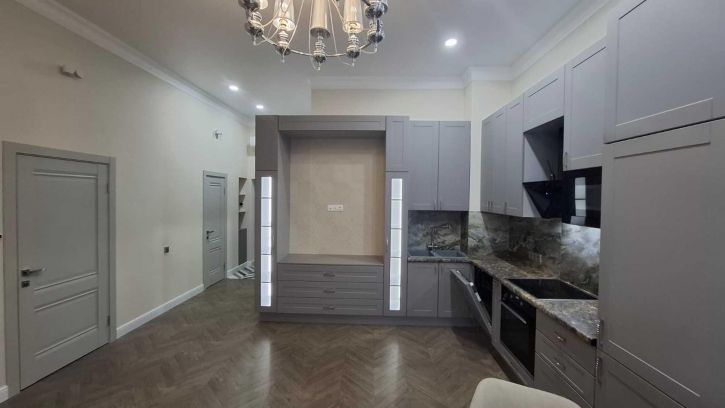 2-комн квартира Цюрупы ул, 30