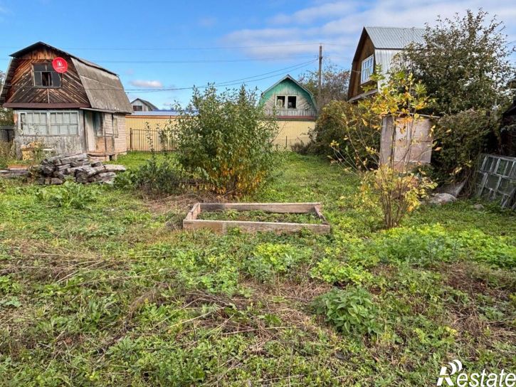 Земельный участок