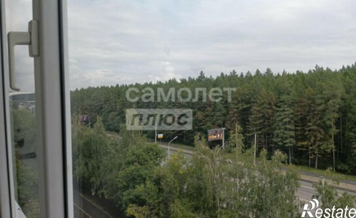 4-комн квартира улица Менделеева, 215,  д. 215