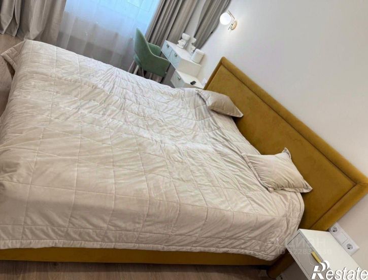 4-комн квартира улица Рихарда Зорге, 15/3,  д. 15/3