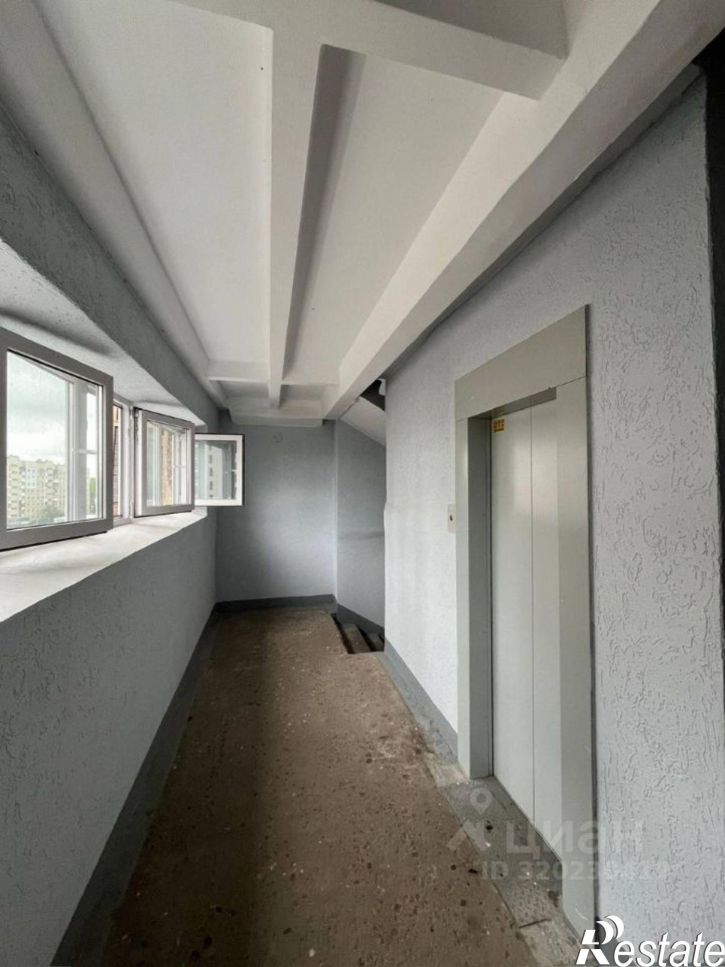 3-комн квартира улица Ахметова, 300/2,  д. 300/2