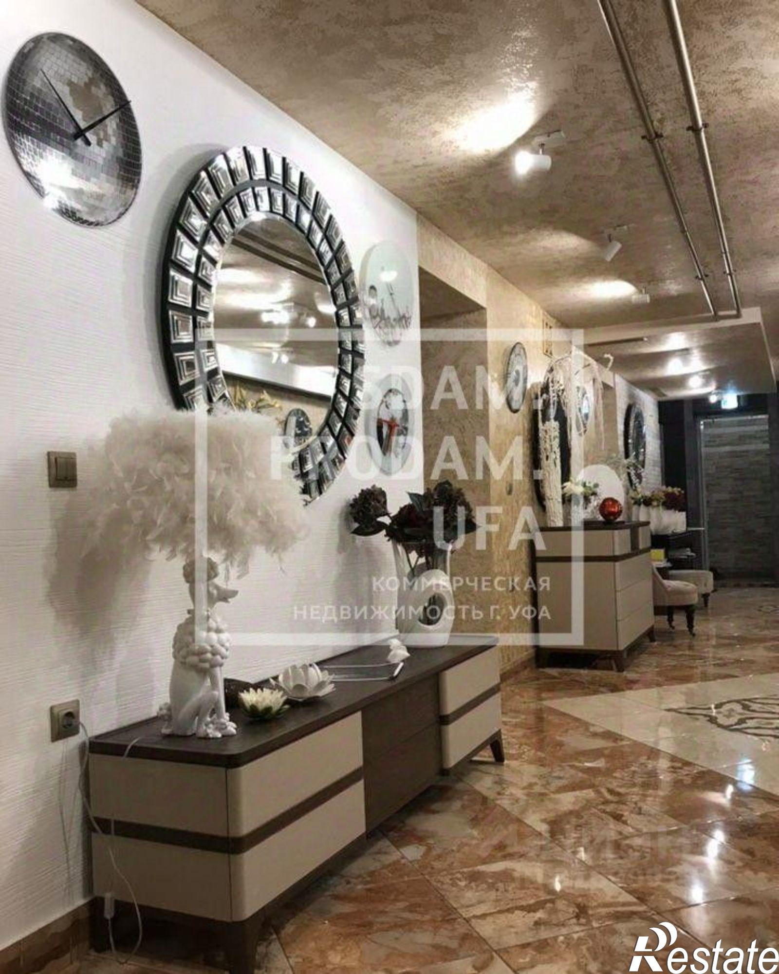 Сдать торговое помещение за 90 001 рублей на улица Гоголя, 63/1