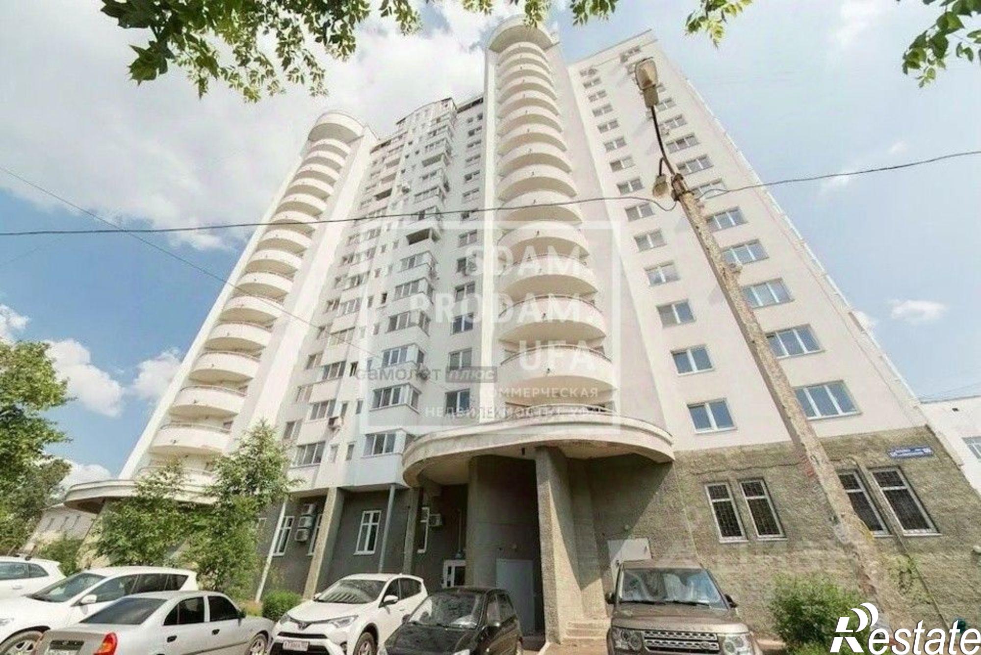 Купить гараж, место в паркинге за 1 200 010 рублей на Комсомольская улица, 139