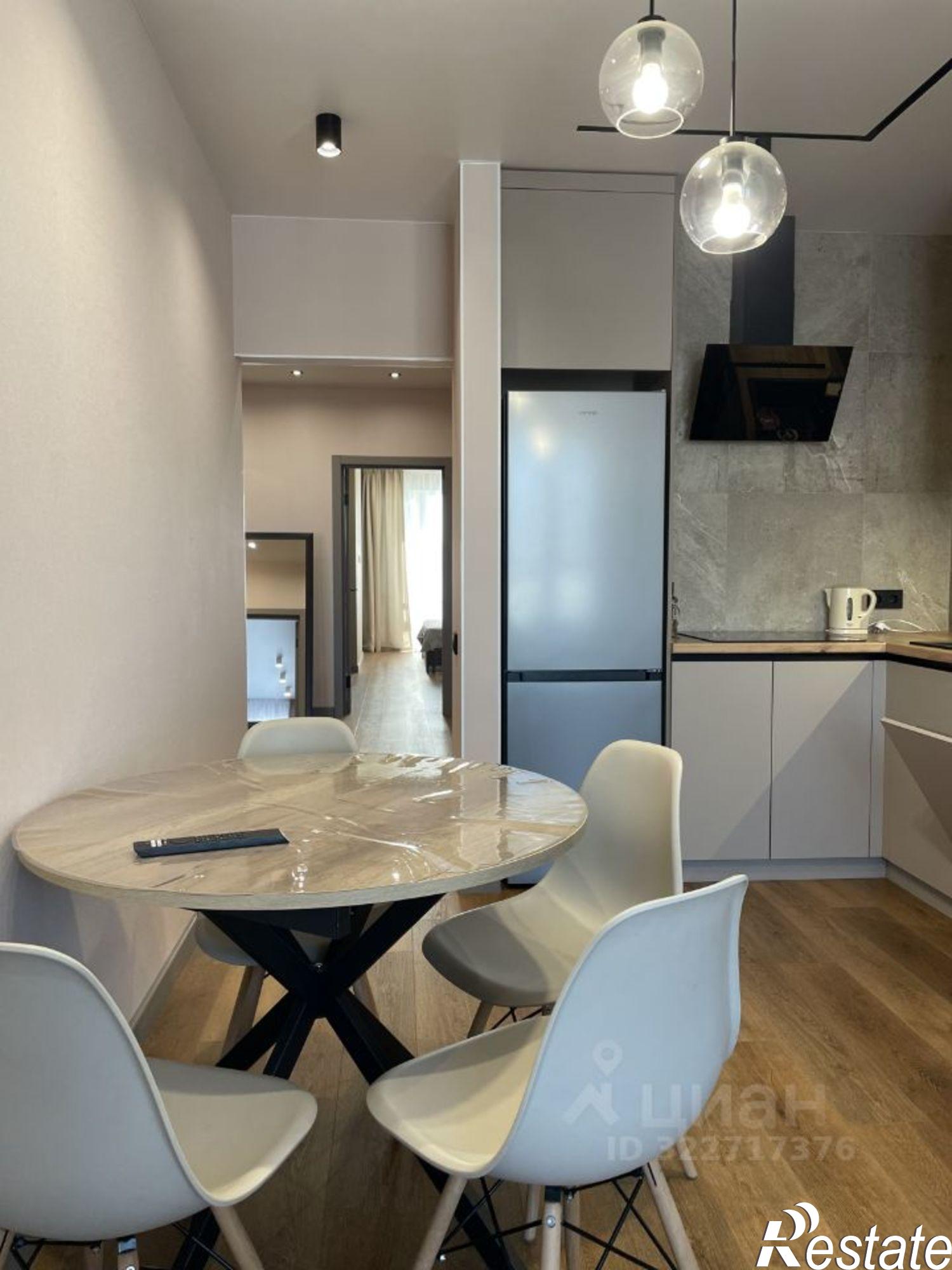 Сдать квартиру за 70 000 рублей на улица Пархоменко, 156Д