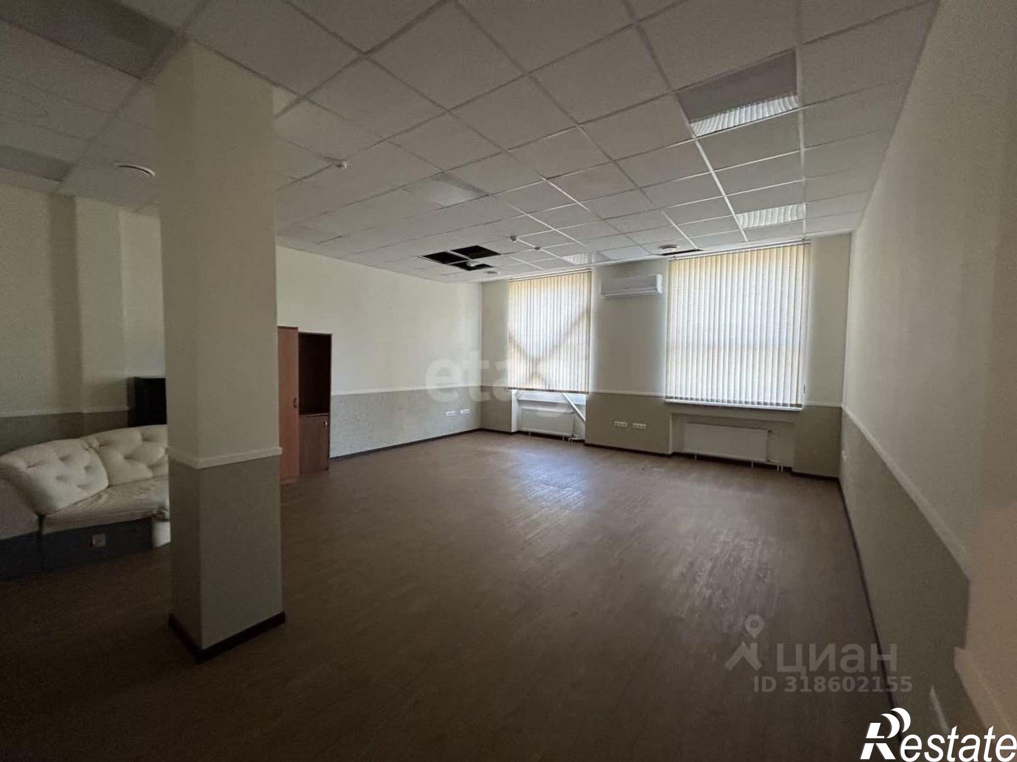 Сдать офис, помещение под офис за 220 000 рублей на улица Максима Рыльского, 25