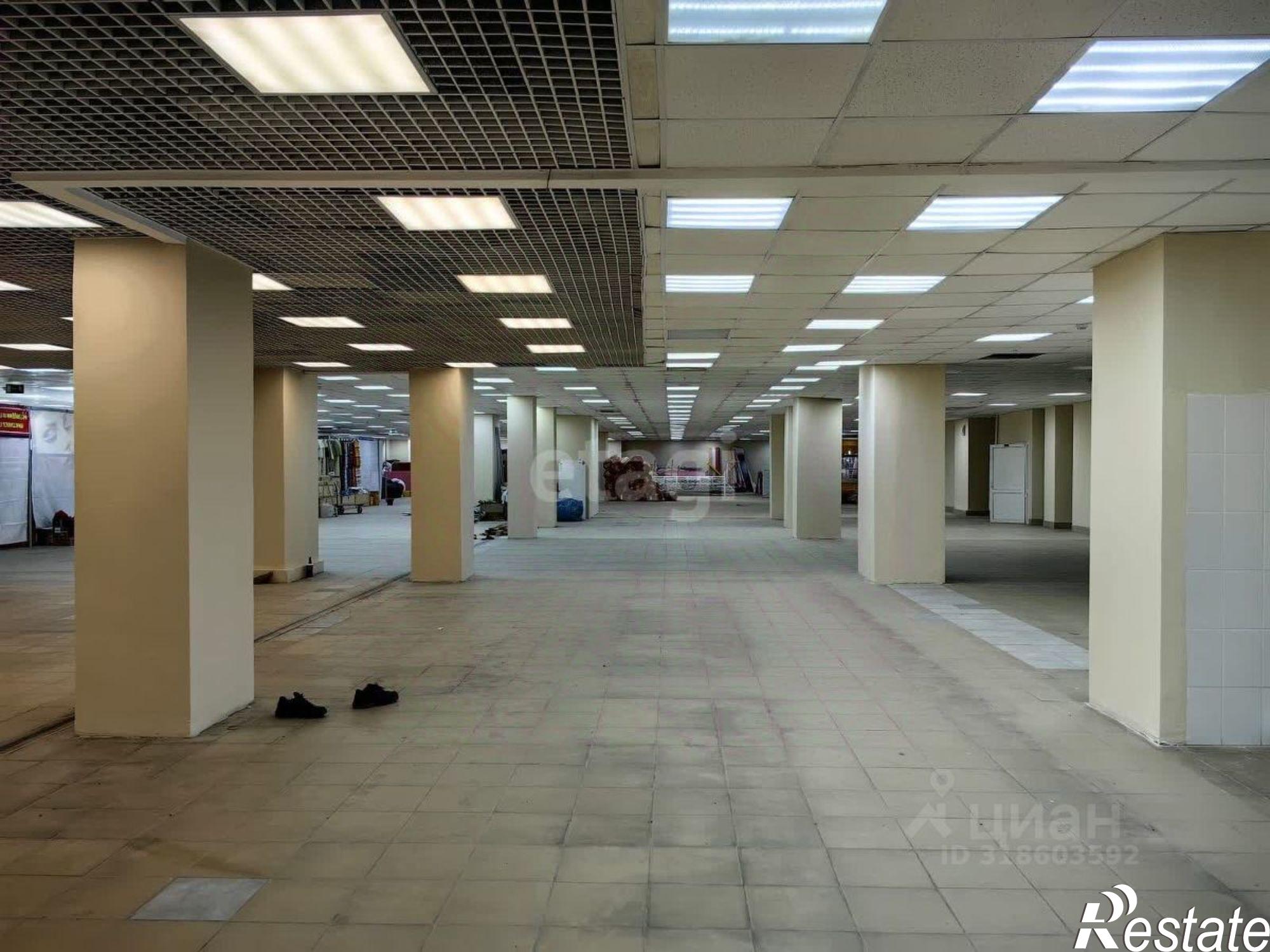 Сдать торговое помещение за 300 000 рублей на Кольцевая улица, 65/1