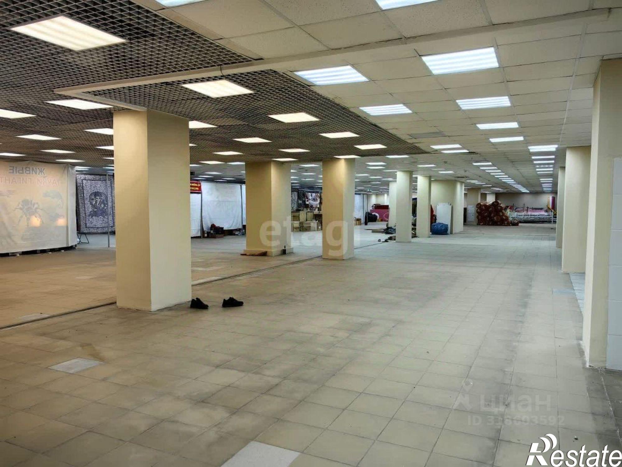 Сдать торговое помещение за 300 000 рублей на Кольцевая улица, 65/1