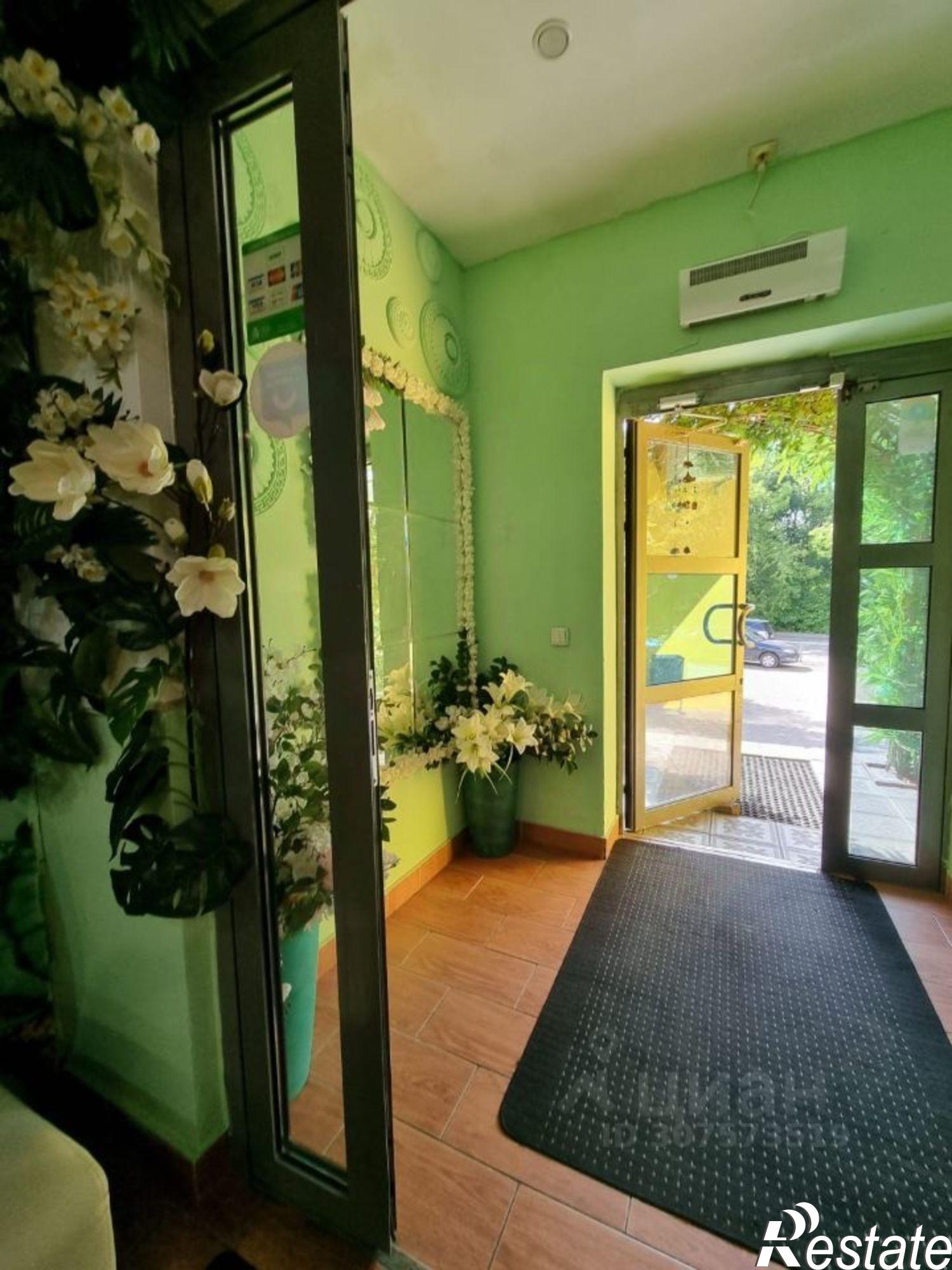 Купить помещение свободного назначения за 29 000 300 рублей на улица Блюхера, 27/2