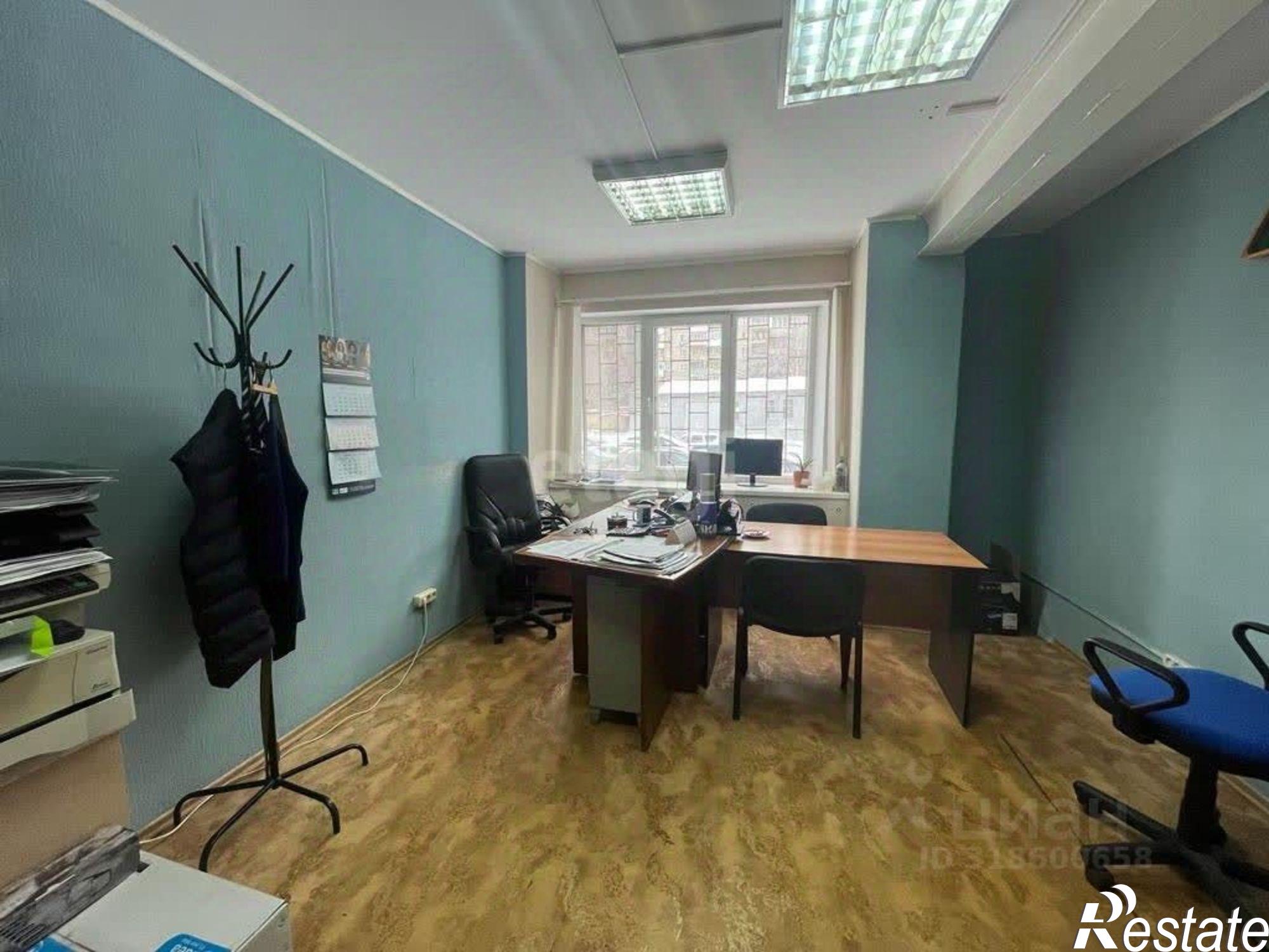 Купить офис, помещение под офис за 4 087 260 рублей на Революционная улица, 154