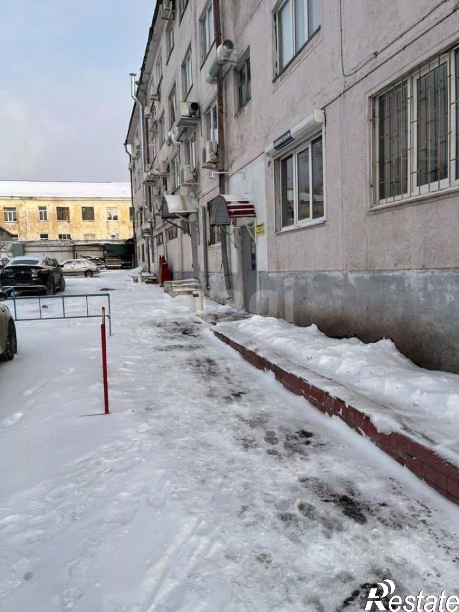 Купить офис, помещение под офис за 4 087 260 рублей на Революционная улица, 154