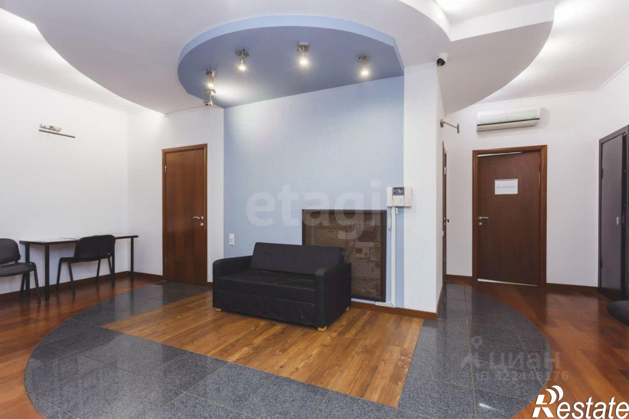 Купить офис, помещение под офис за 27 000 000 рублей на улица Мустая Карима, 41