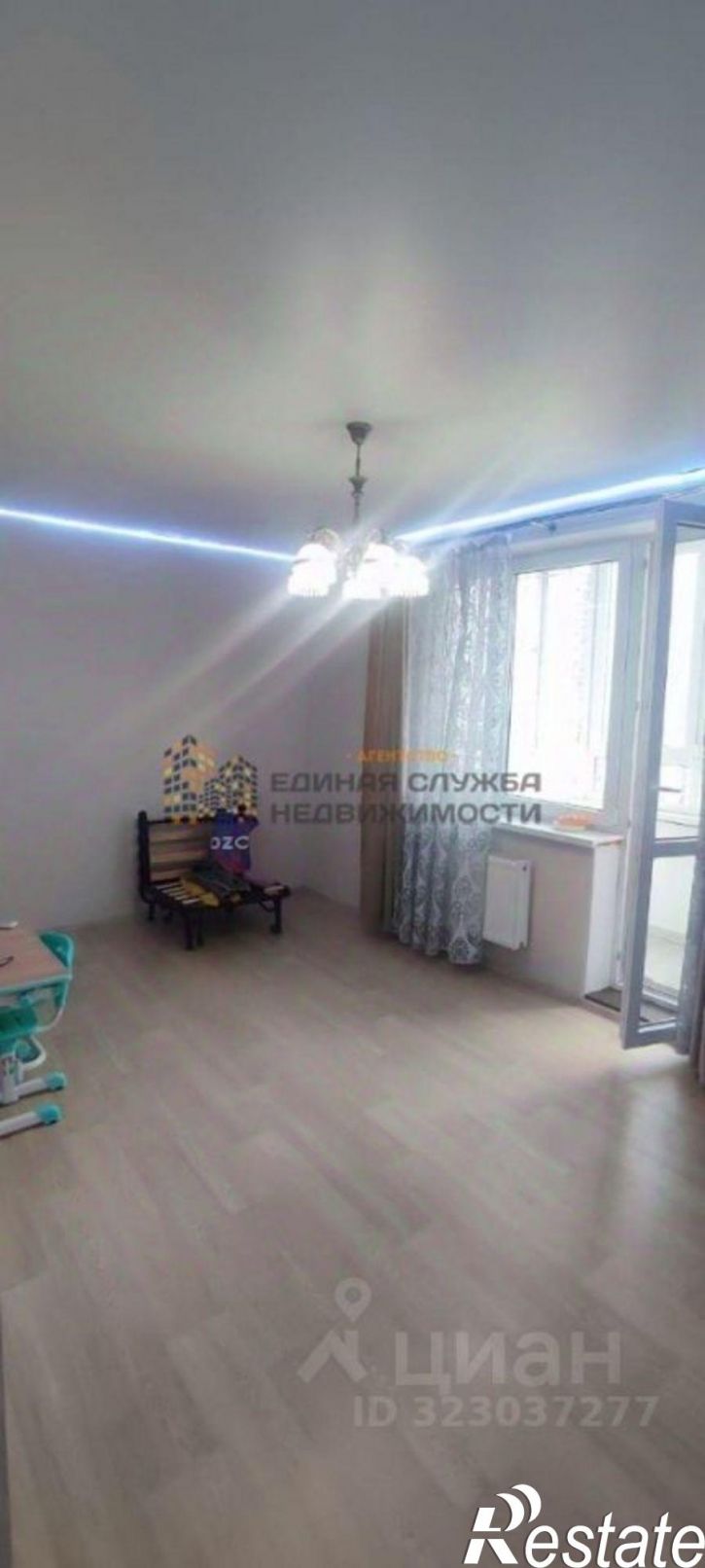 2-комн квартира улица Евгения Столярова, 3А,  д. 3А