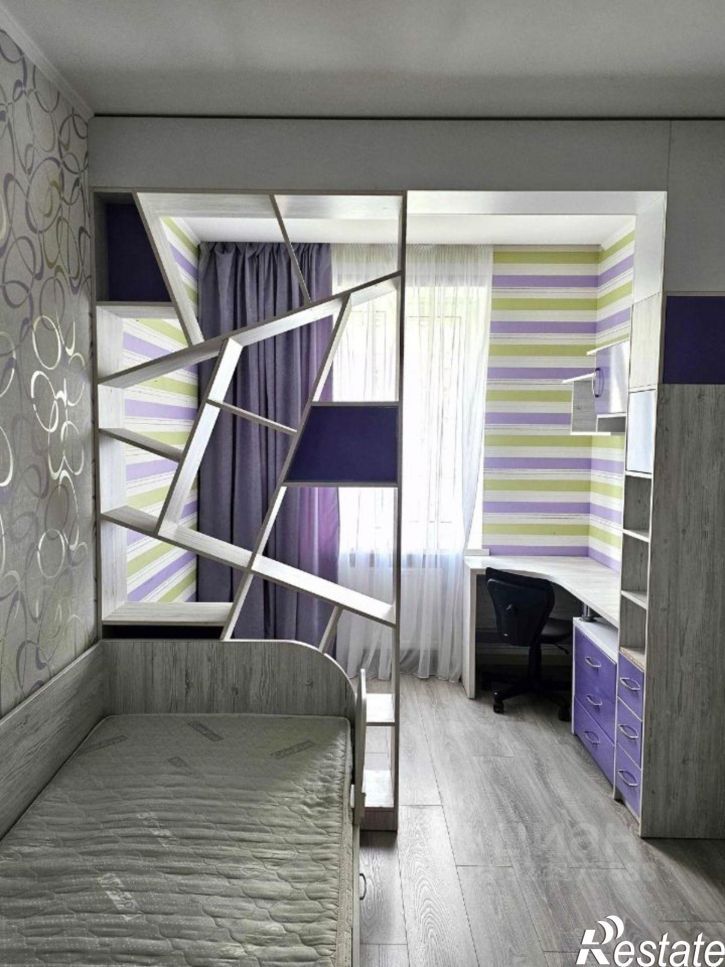 2-комн квартира Революционная улица, 99,  д. 99