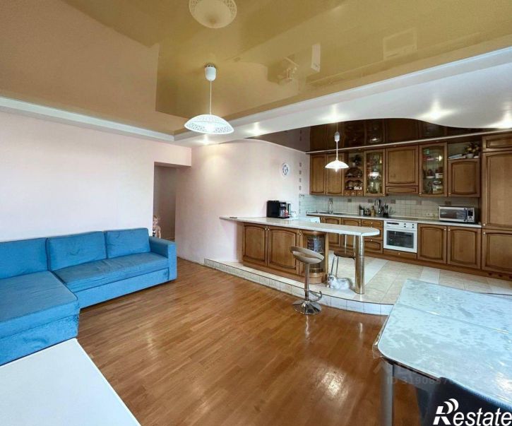 5-комн квартира Уфа г., Ленинский, Гафури ул.