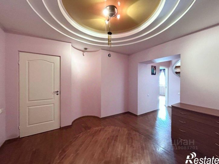 5-комн квартира Уфа г., Ленинский, Гафури ул.