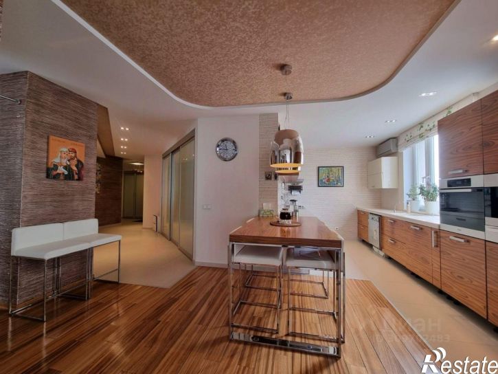 5-комн квартира улица Рихарда Зорге, 66,  д. 66