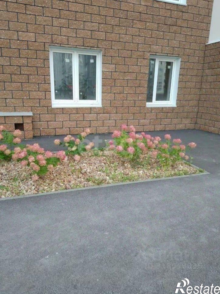 2-комн квартира улица Лётчиков, 1/8,  д. 1/8