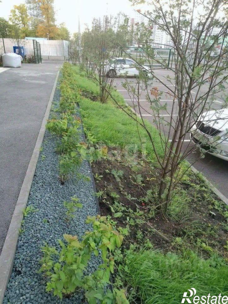 2-комн квартира улица Лётчиков, 1/8,  д. 1/8