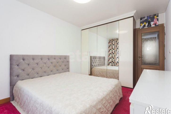 3-комн квартира улица Маршала Жукова, 2/5,  д. 2/5