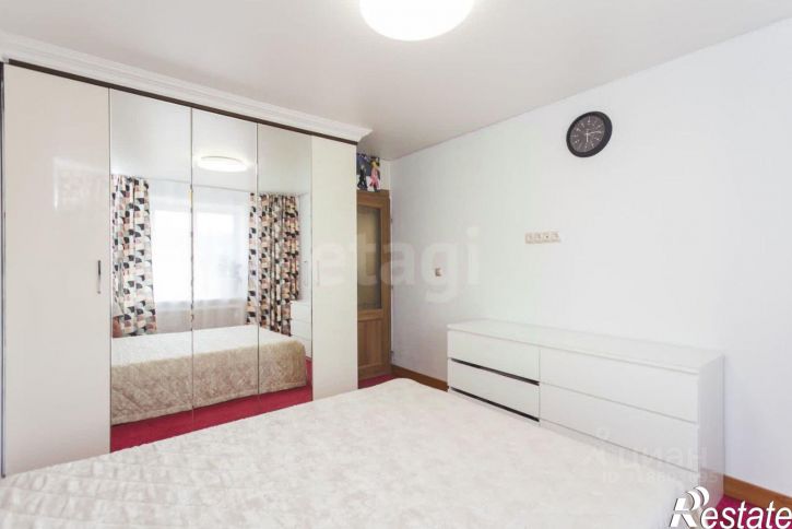 3-комн квартира улица Маршала Жукова, 2/5,  д. 2/5