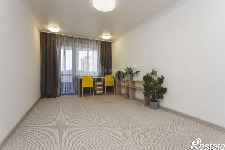 3-комн квартира улица Маршала Жукова, 2/5,  д. 2/5