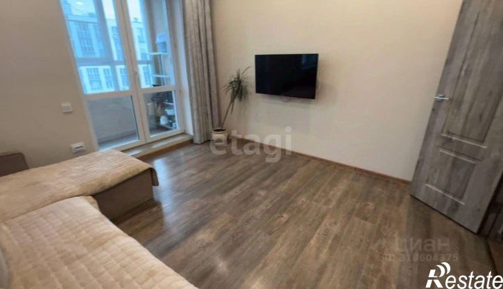 3-комн квартира улица Просвещения, 5,  д. 5