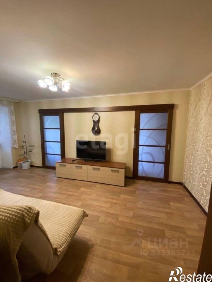 3-комн квартира улица Коммунаров, 22,  д. 22