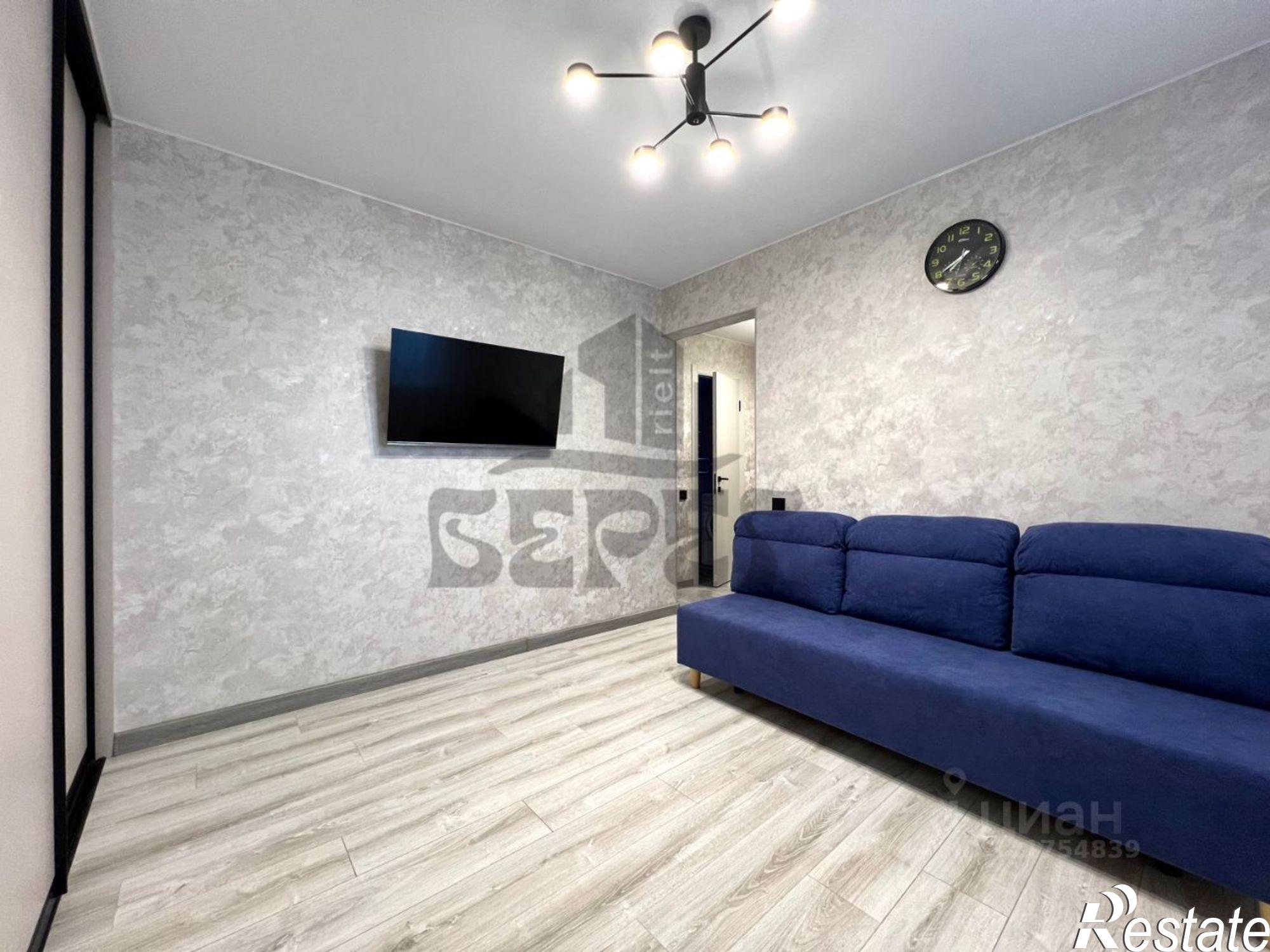 Сдать квартиру за 49 990 рублей на улица Пархоменко, 151/2