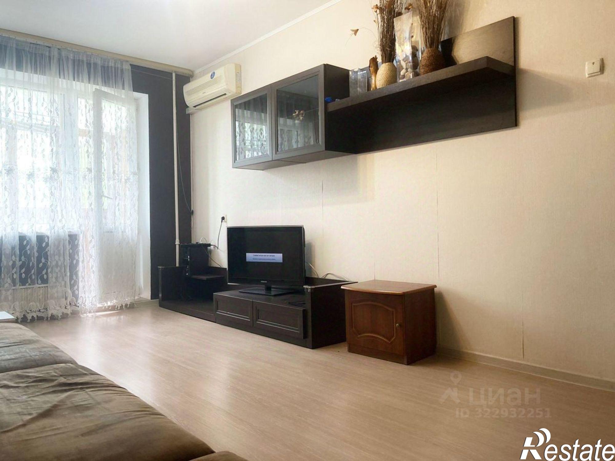 Сдать квартиру за 18 000 рублей на улица 50 лет СССР, 40