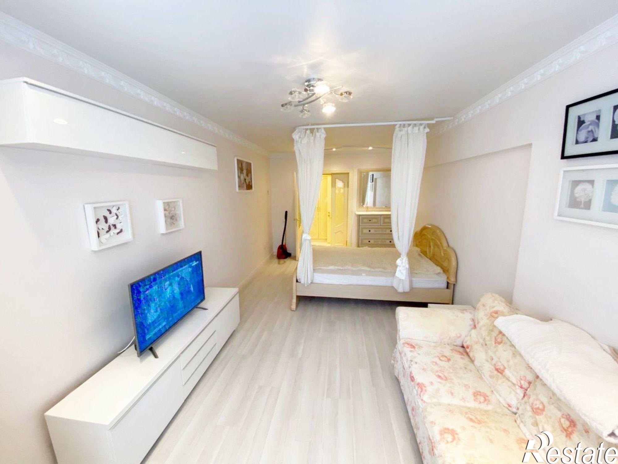 Сдать квартиру за 25 000 рублей на улица 8 Марта, 32/1