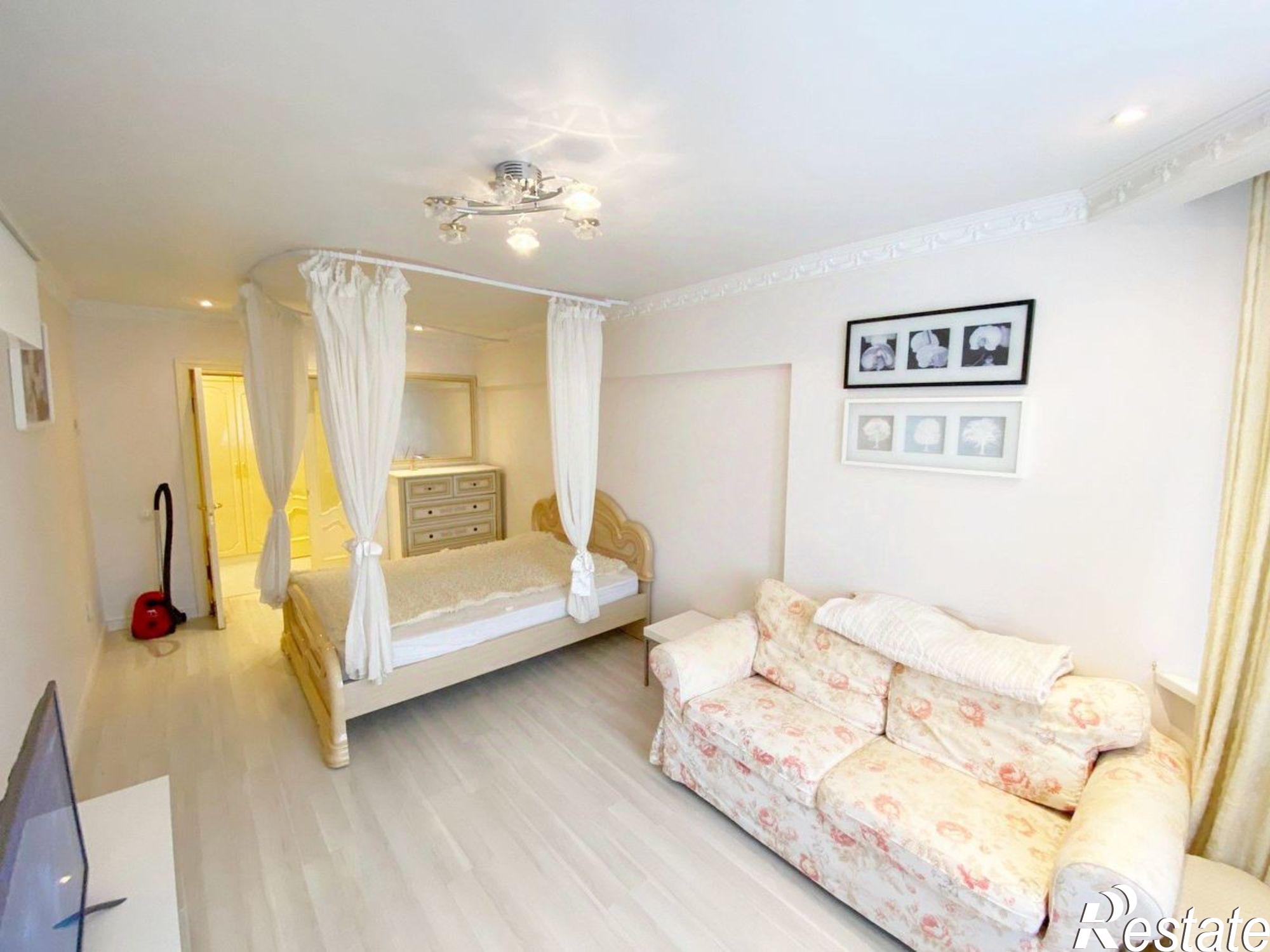 Сдать квартиру за 25 000 рублей на улица 8 Марта, 32/1