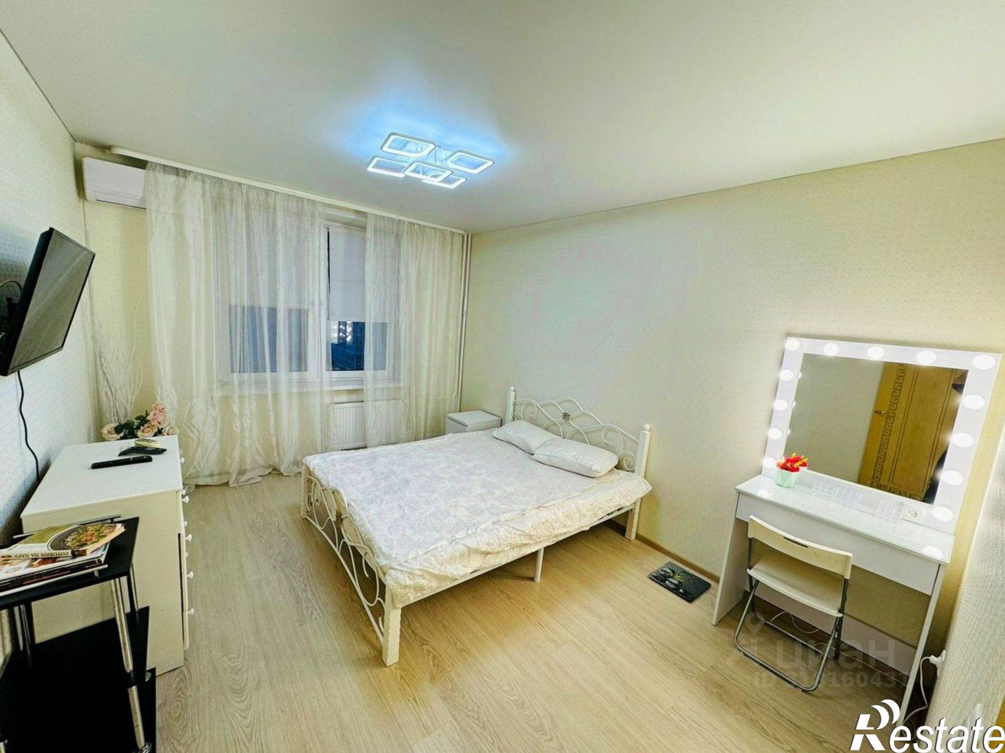 Сдать квартиру за 25 000 рублей на улица Бориса Домашникова, 22