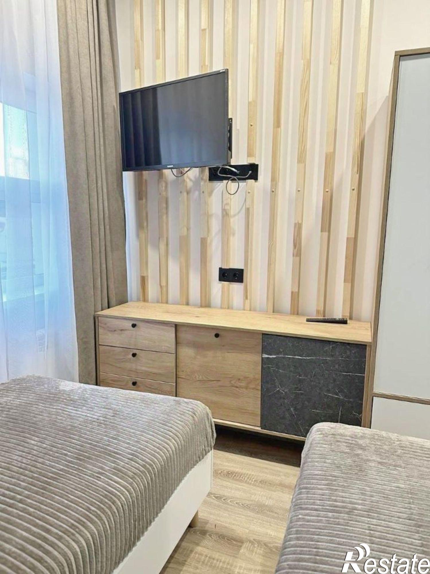 Сдать квартиру за 25 000 рублей на улица Октябрьской Революции, 27Б