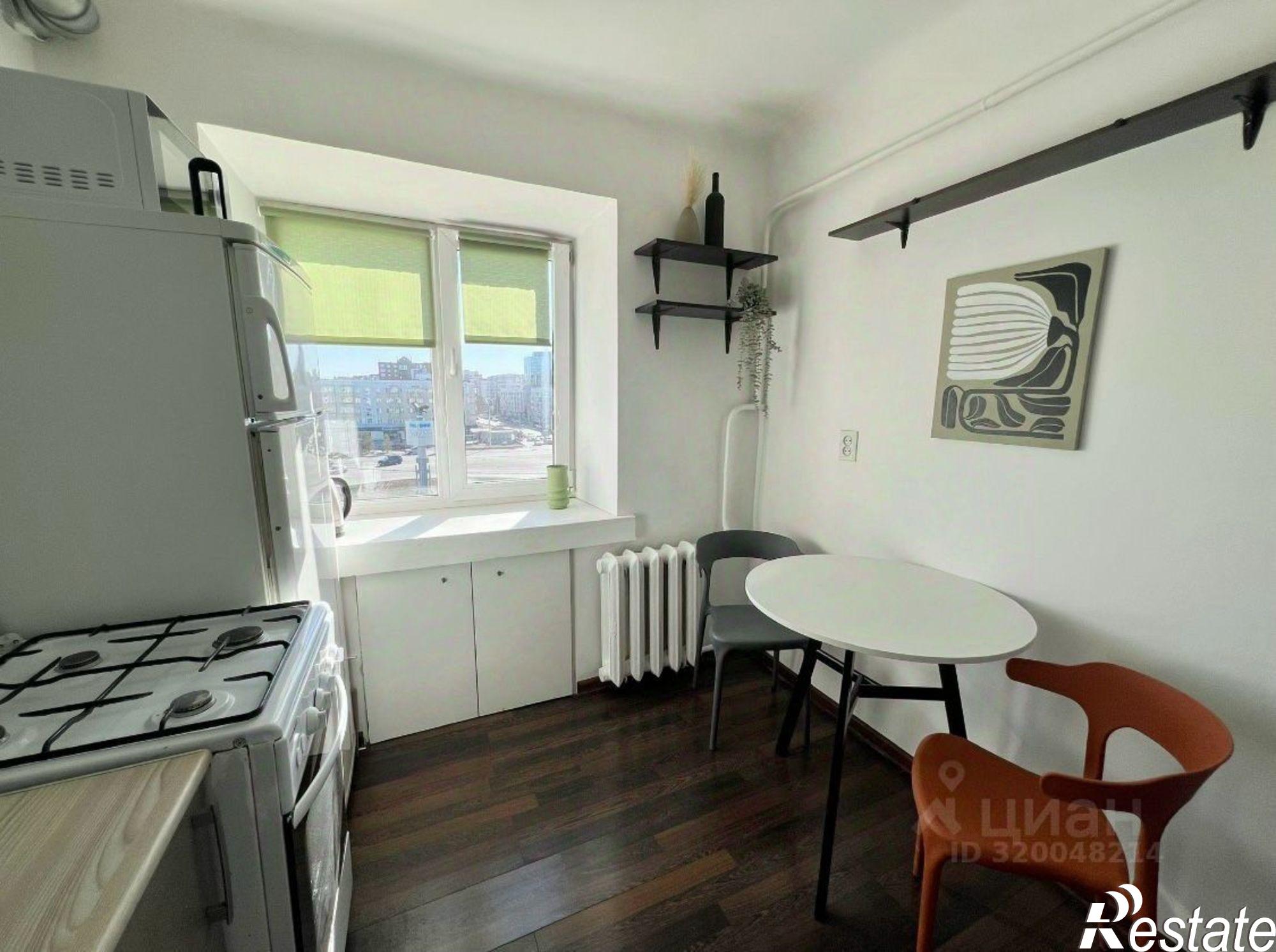 Сдать квартиру за 37 000 рублей на улица 50-летия Октября, 3