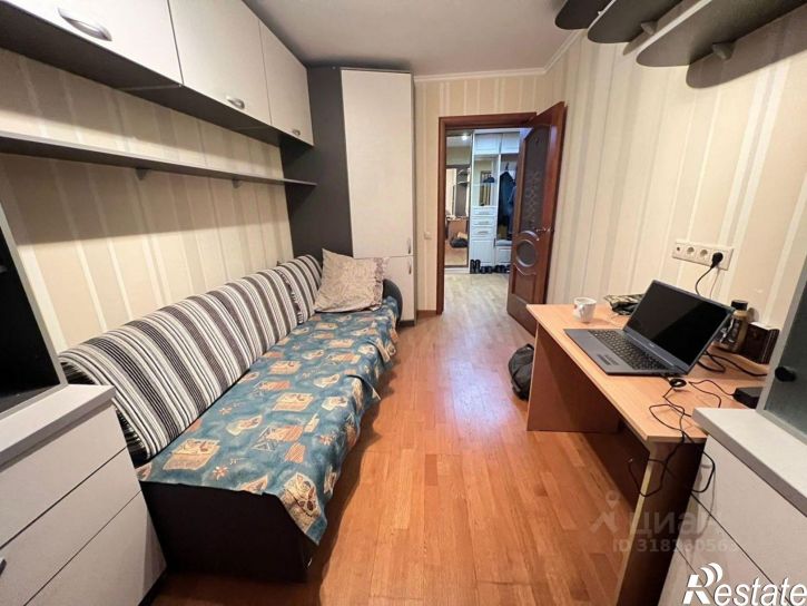 3-комн квартира улица Набережная реки Уфы, 3/6,  д. 3/6