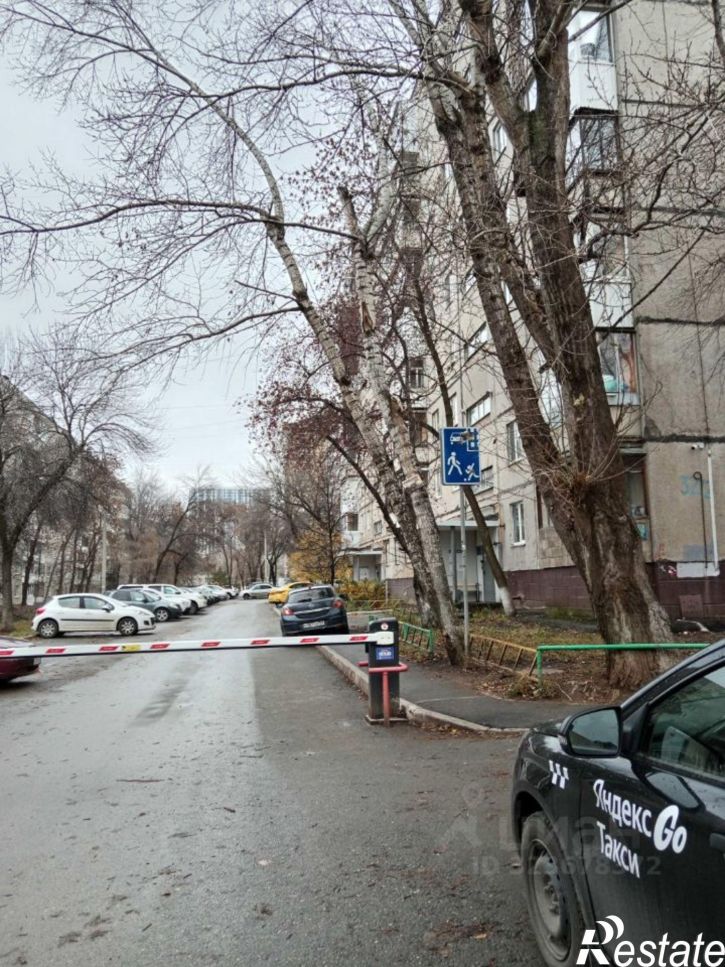 3-комн квартира улица Степана Злобина, 32/2,  д. 32/2