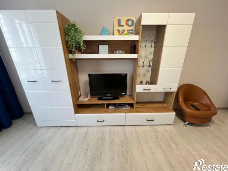 2-комн квартира проспект Дружбы Народов, 61/1,  д. 61/1