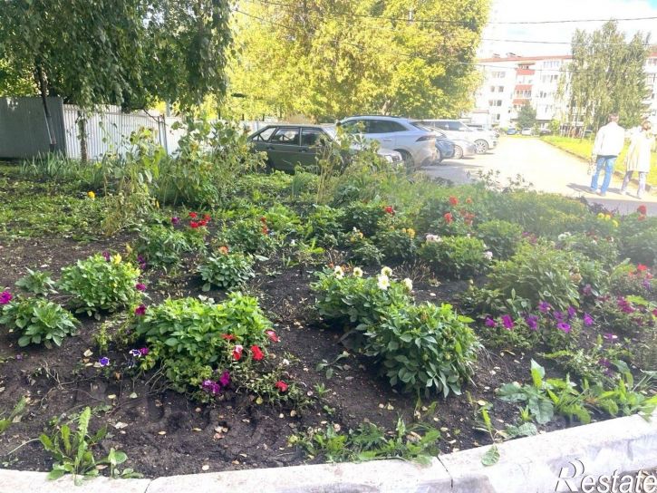 3-комн квартира улица Ахметова, 324,  д. 324